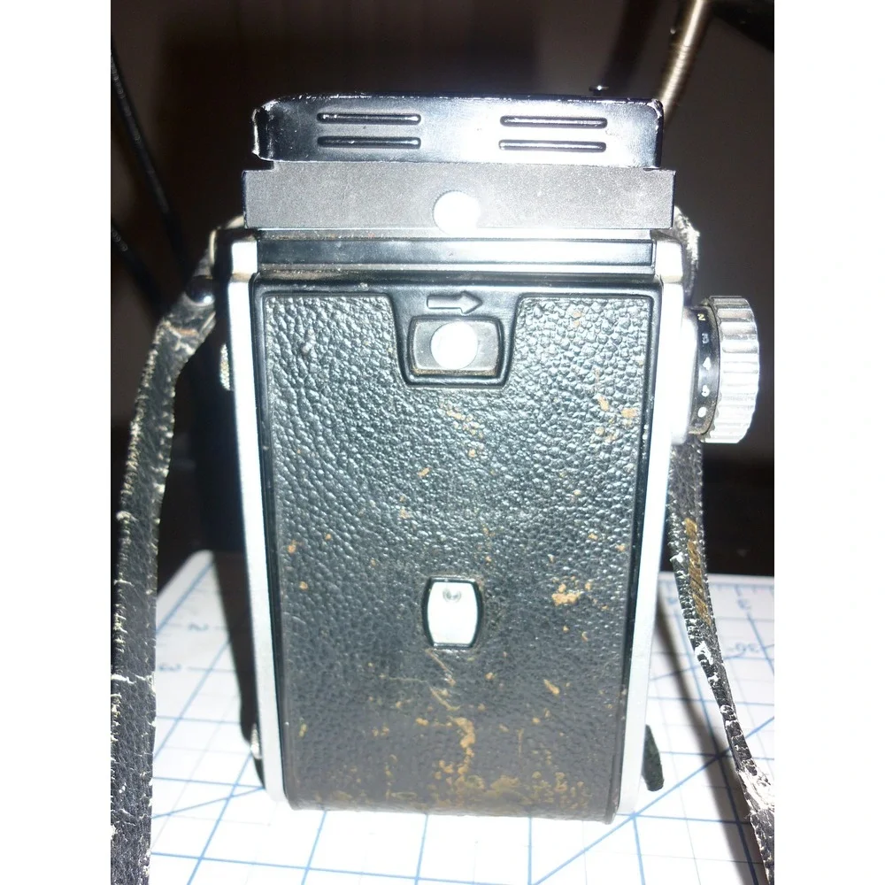 Vintage Mamiyaflex C2 Professional TLR Camera w/ 80mm f2.8 Mamiya-Sekor Lenses